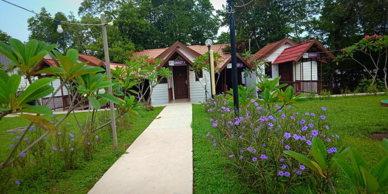 Noor Arfa River Chalet Kuala Terengganu Kültér fotó